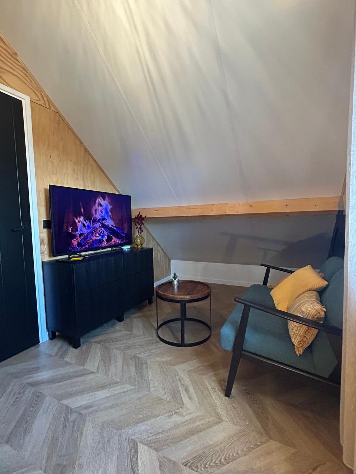 Tiny House Thuus Βίλα Sint Annaland Εξωτερικό φωτογραφία